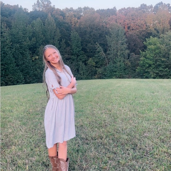 Meet your Posher, Merideth - Picture 1 of 1